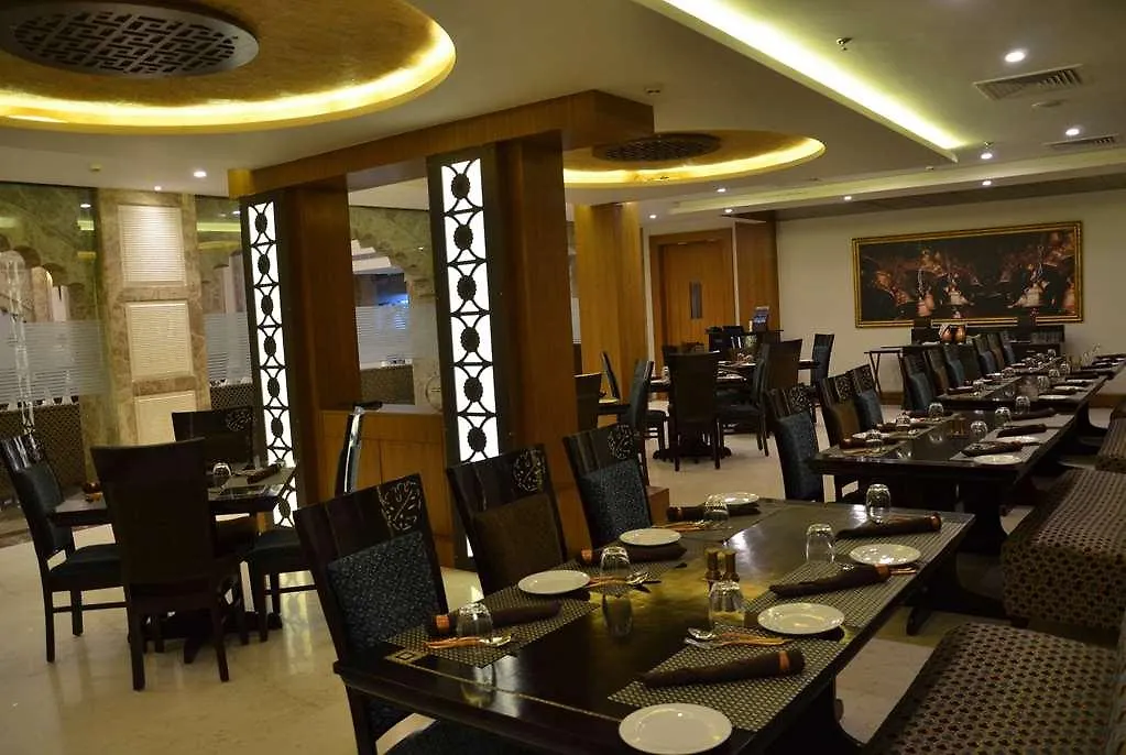 Ramada By Wyndham Varanasi Katesar Hotel