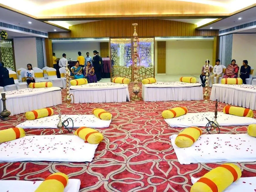 Ramada By Wyndham Varanasi Katesar 4*, Chandauli