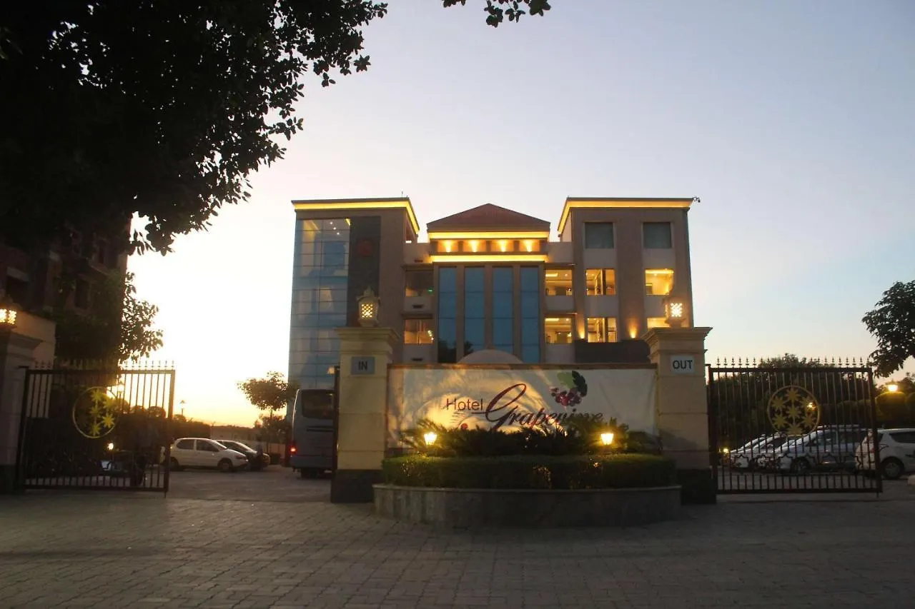 Ramada By Wyndham Varanasi Katesar Hotel