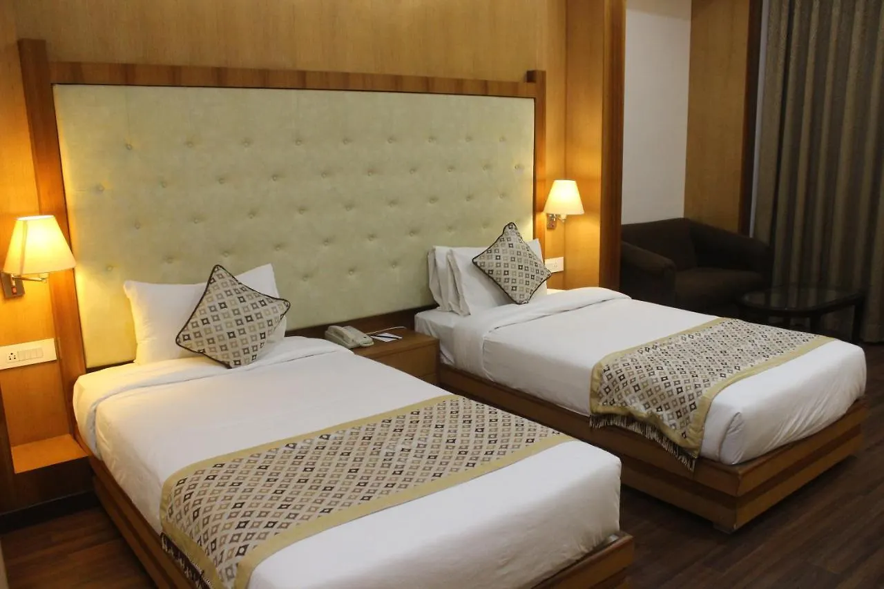 **** Hotel Ramada By Wyndham Varanasi Katesar India