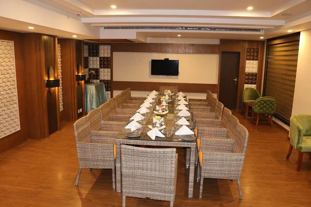 Ramada By Wyndham Varanasi Katesar Chandauli