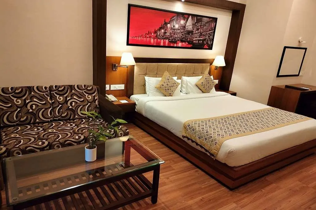 Hotel Ramada By Wyndham Varanasi Katesar