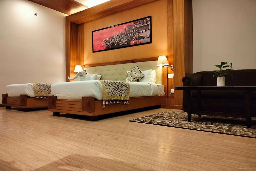 **** Hotel Ramada By Wyndham Varanasi Katesar India