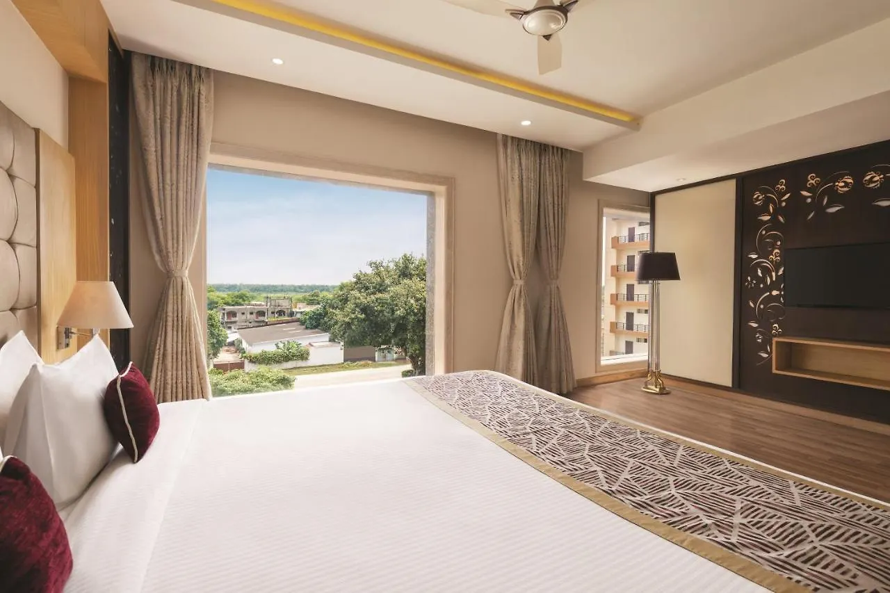 Ramada By Wyndham Varanasi Katesar Hotel