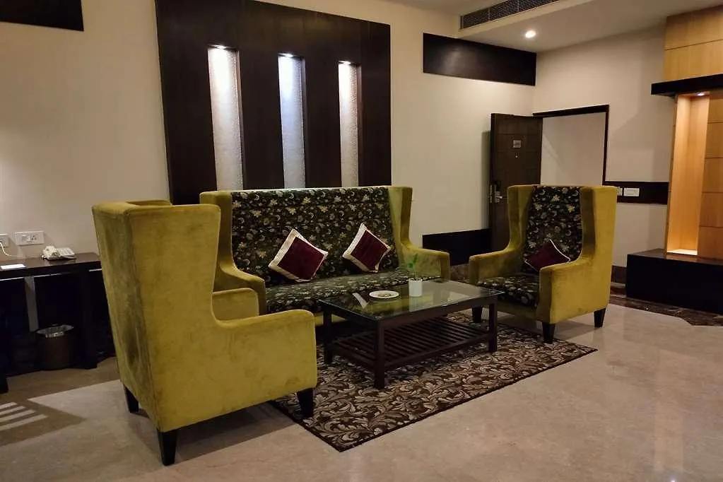 Ramada By Wyndham Varanasi Katesar Hotel Chandauli